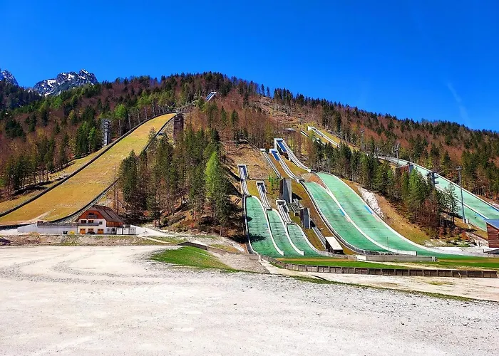 アパート Nebina *